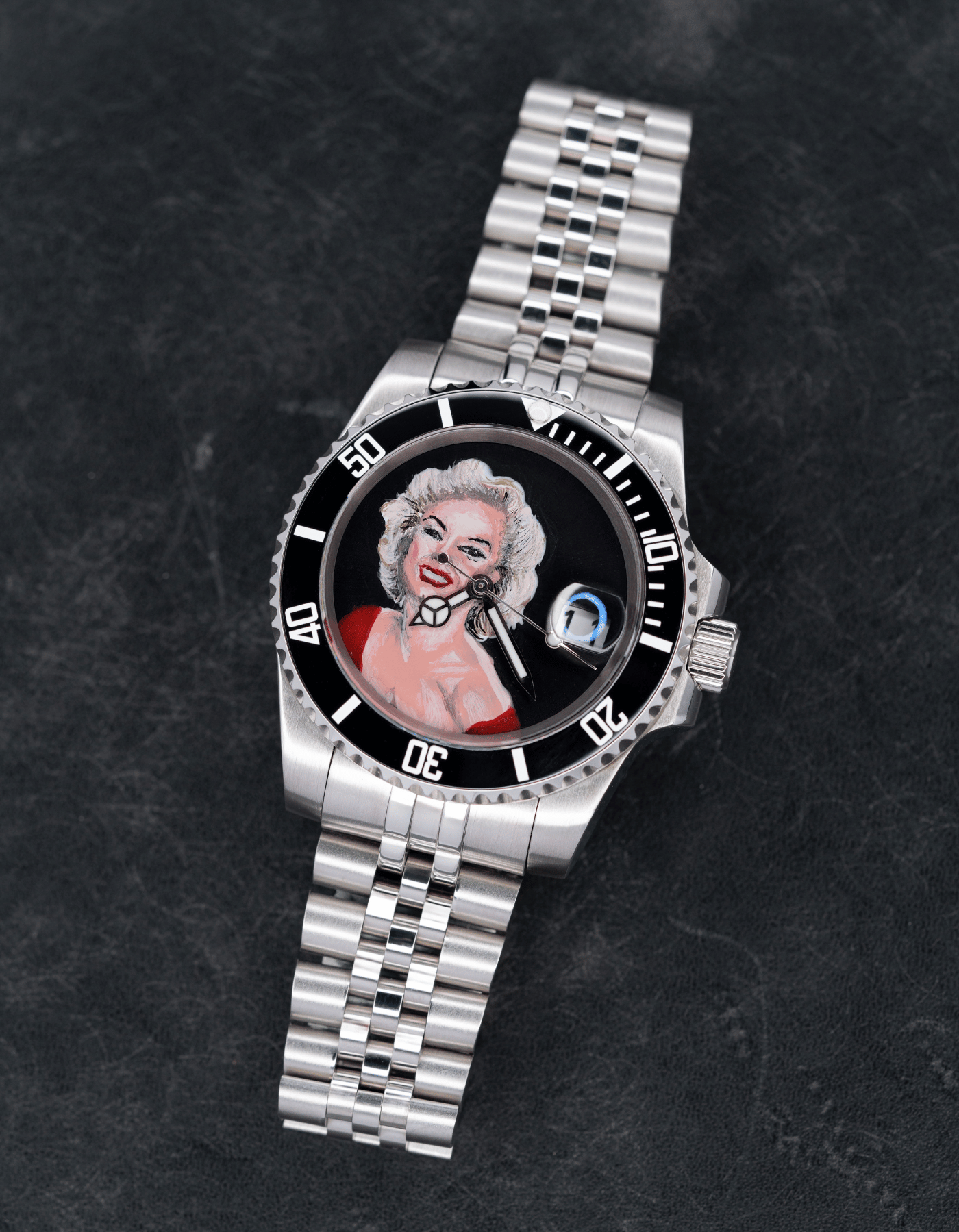 SM 01-44S - Golden Age Glamour - Hand-Painted Edition